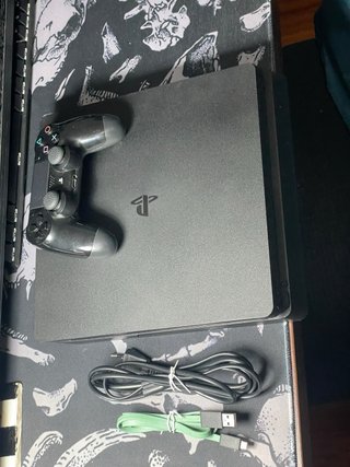Consola PS4 Slim 2TB