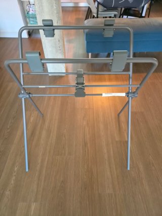 Soporte patas bañera bebé marca STOKE