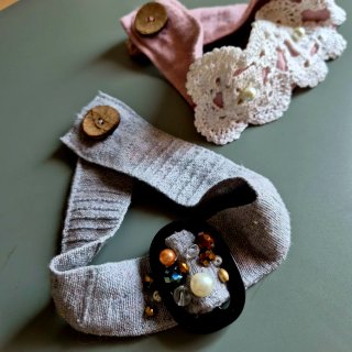Choker,bracciale versatile in tessuto grigio
