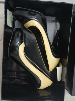Zapatos charol Karen Millen Talla 37