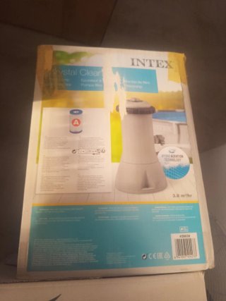 Bomba piscina Intex + 4 filtros