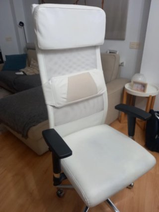 Silla de escritorio blanca