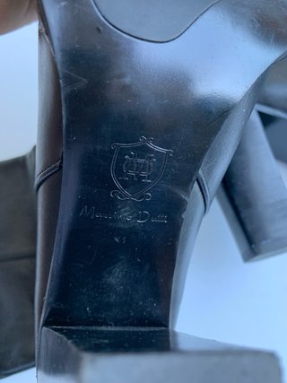 Botines de piel negros