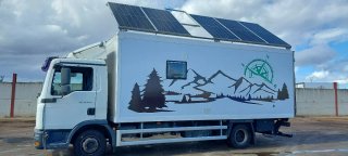 Camión MAN Caravana Solar