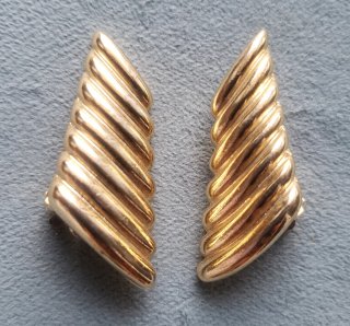 Pendientes clip vintage croissant dorados