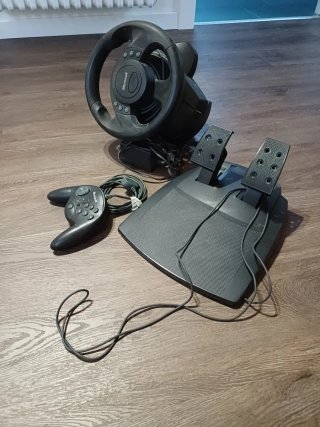 Volante, pedali e controller Microsoft side winder