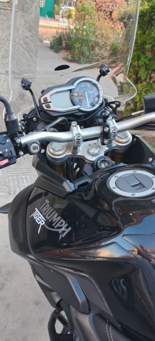 Triumph Tiger 800 ABS 2012