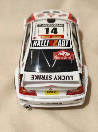 MITSUBISHI EVO VI "LUCKY STRIKE" SCALEAUTO