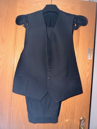Traje PIERRE CARDIN Negro Hombre c/chaleco T50-52