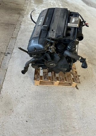 Motor BMW M54B30