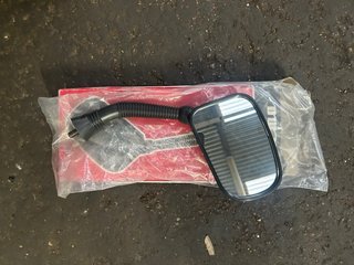 Espejo retrovisor izquierdo universal