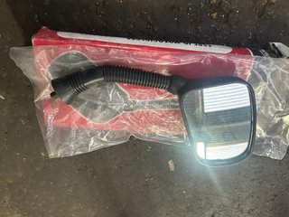 Espejo retrovisor izquierdo universal