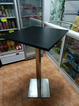 Mesa alta hostelería metal negra