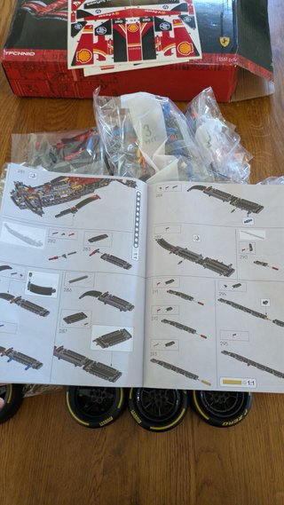 Maqueta Ferrari SF-24 Technic