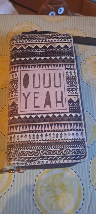 Monedero mujer estampado tribal