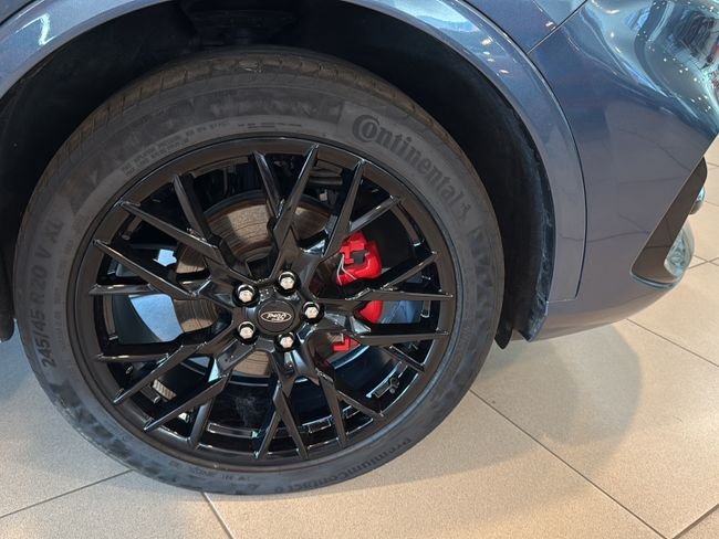 Ford Kuga 2023, foto 10