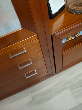 Mueble de salón madera y cristal