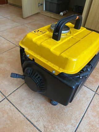 Generador de luz amarillo negociable