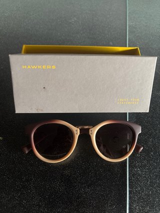 Gafas de sol Hawkers beige y marrón
