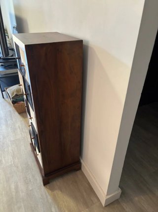 Mueble auxiliar cajones madera y piel