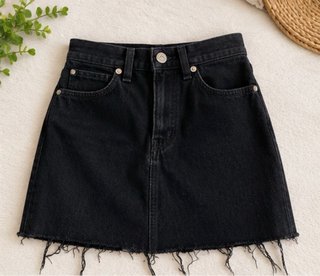 Falda Levi's Negra Mujer Talla M