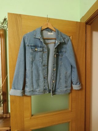 Cazadora vaquera Mango azul .Talla 13-14 años