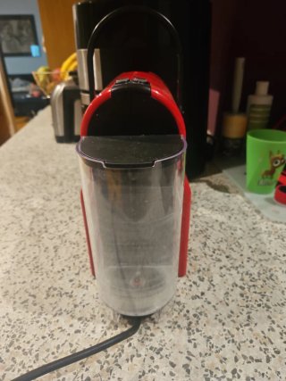 Cafetera Nespresso Roja