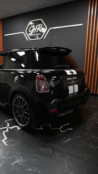 MINI JHON COOPER WORKS