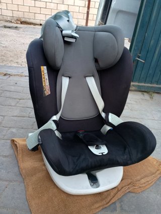 Vendo silla de coche infantil Britax Römer ISOFIX