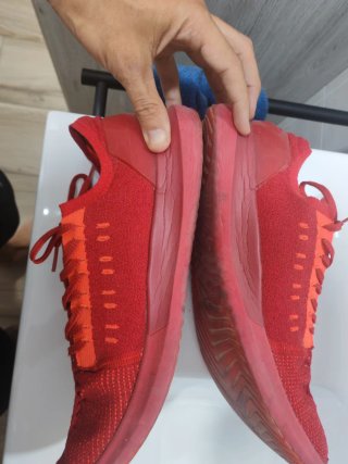 Zapatillas Under Armour Rojas