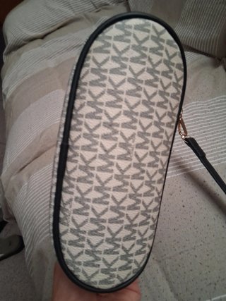 Borsa Michael Kors monogram beige e nera