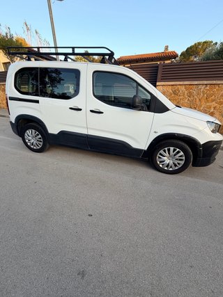 Peugeot Rifter en muy buen estado.