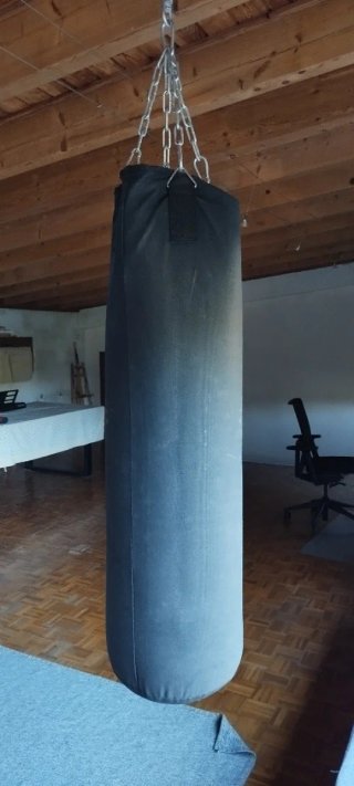 Saco de boxeo Tectake negro