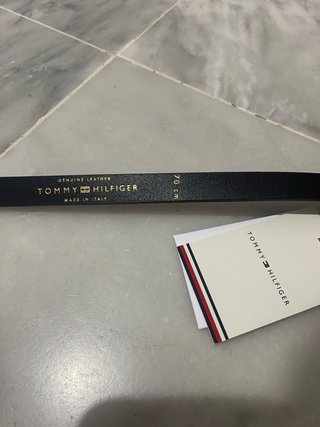 Cinturón mujer Tommy Hilfiger negro 70cm
