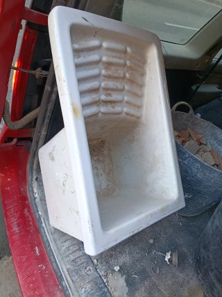 Lavabo de cerámica blanco
