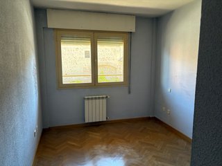 Se vende piso calle José Zorrilla segovia
