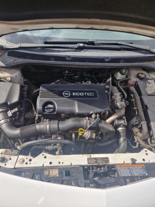 Opel Astra j 1.7 2010