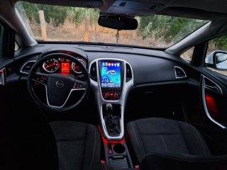 Opel Astra j 1.7 2010