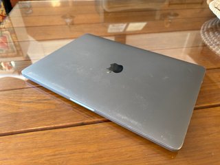 MacBook Pro A2159 Gris Espacial