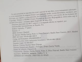 Libro de Econometría y apéndice UNED