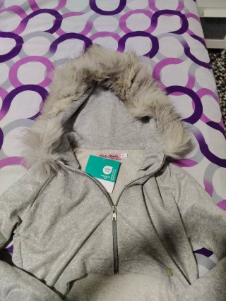 Chaqueta Bella Bimba T12 con Capucha y Pelo nueva