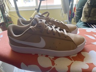 Zapatillas Nike Beige/Blanco Nuevas
