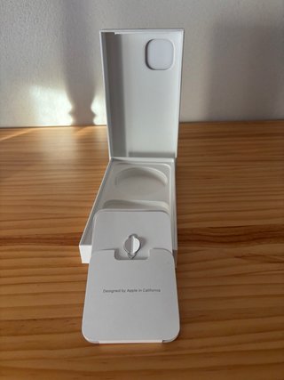 Caja iPhone 15 Plus