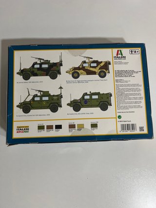Maqueta LMV Lince Italeri 1:35