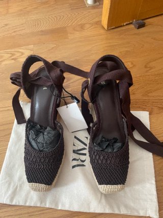 Alpargatas Zara con cuña y lazo