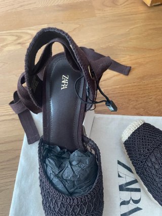 Alpargatas Zara con cuña y lazo