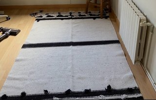Alfombra Zara Home Blanca y Negra
