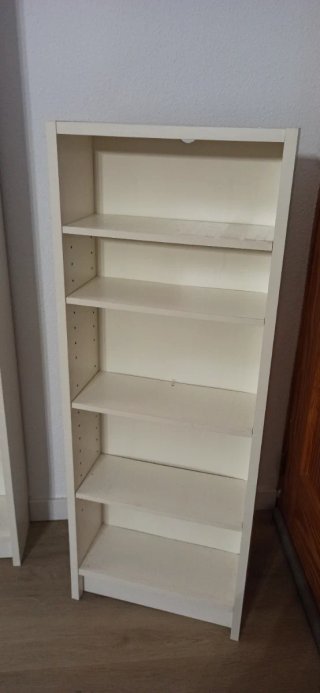 Estantería blanca para CDs/DVDs