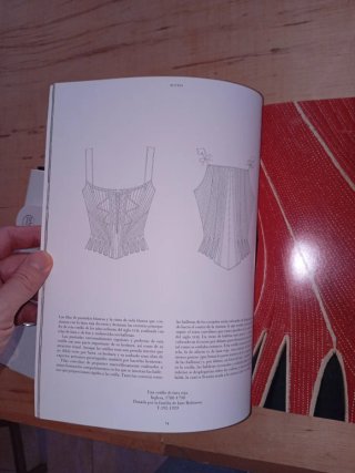 La moda de los siglos XVII-XVIII en detalle (Sp...