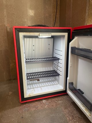 Mini Nevera Budweiser Estilo Ampli